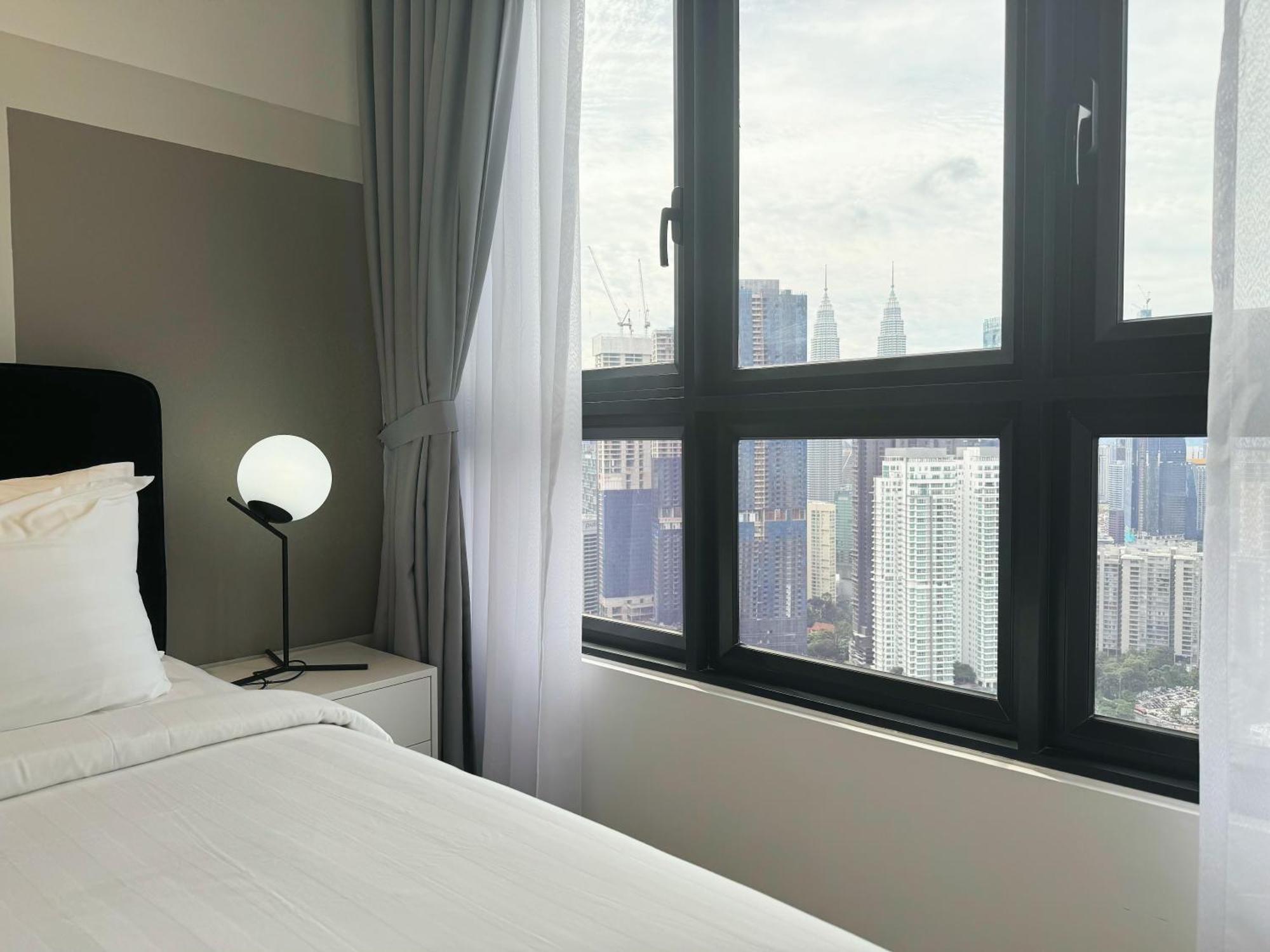 Апартаменты Agile Bukit Bintang Trx By Dormeo Destinations Куала-Лумпур Экстерьер фото