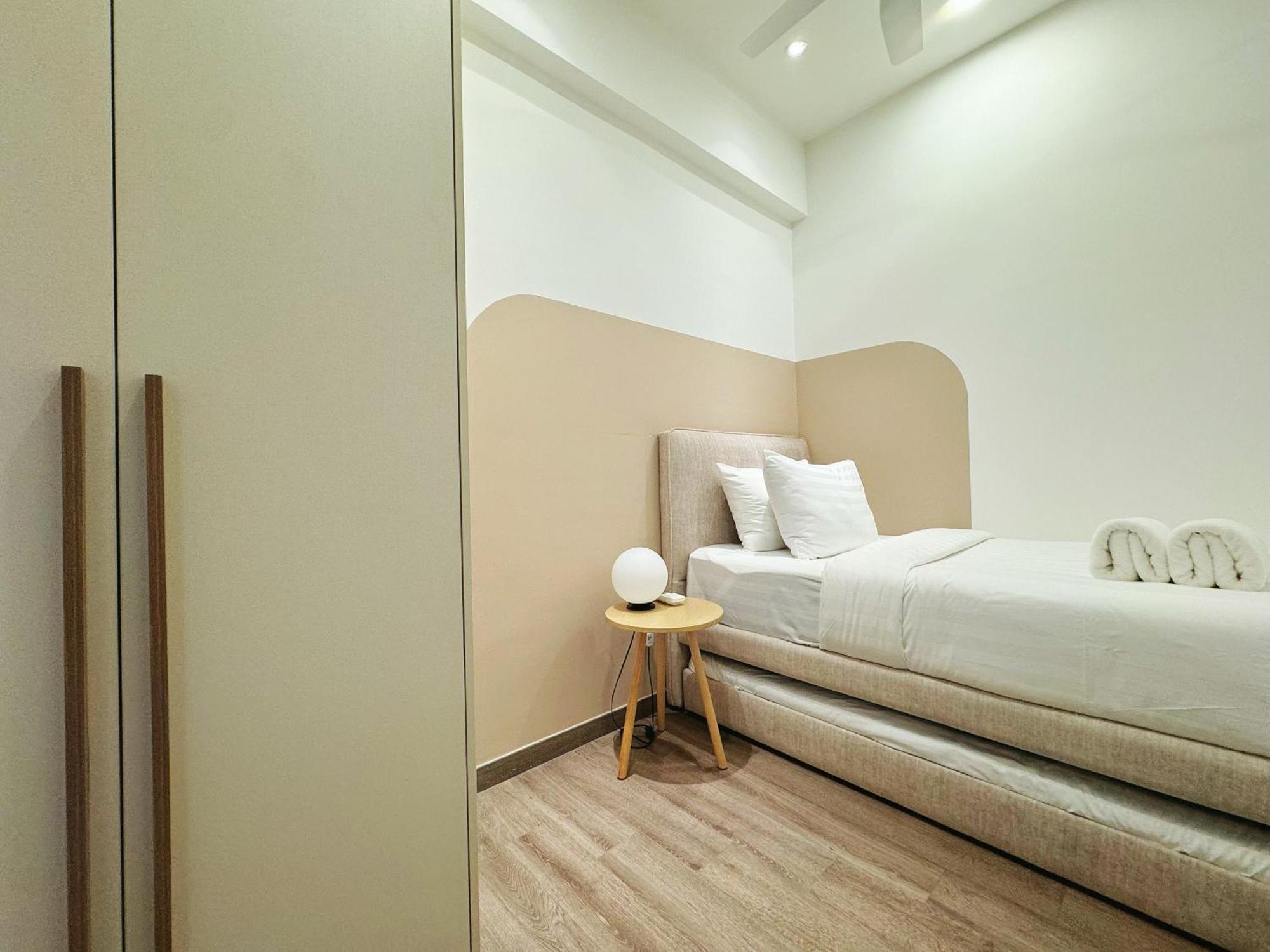 Апартаменты Agile Bukit Bintang Trx By Dormeo Destinations Куала-Лумпур Экстерьер фото